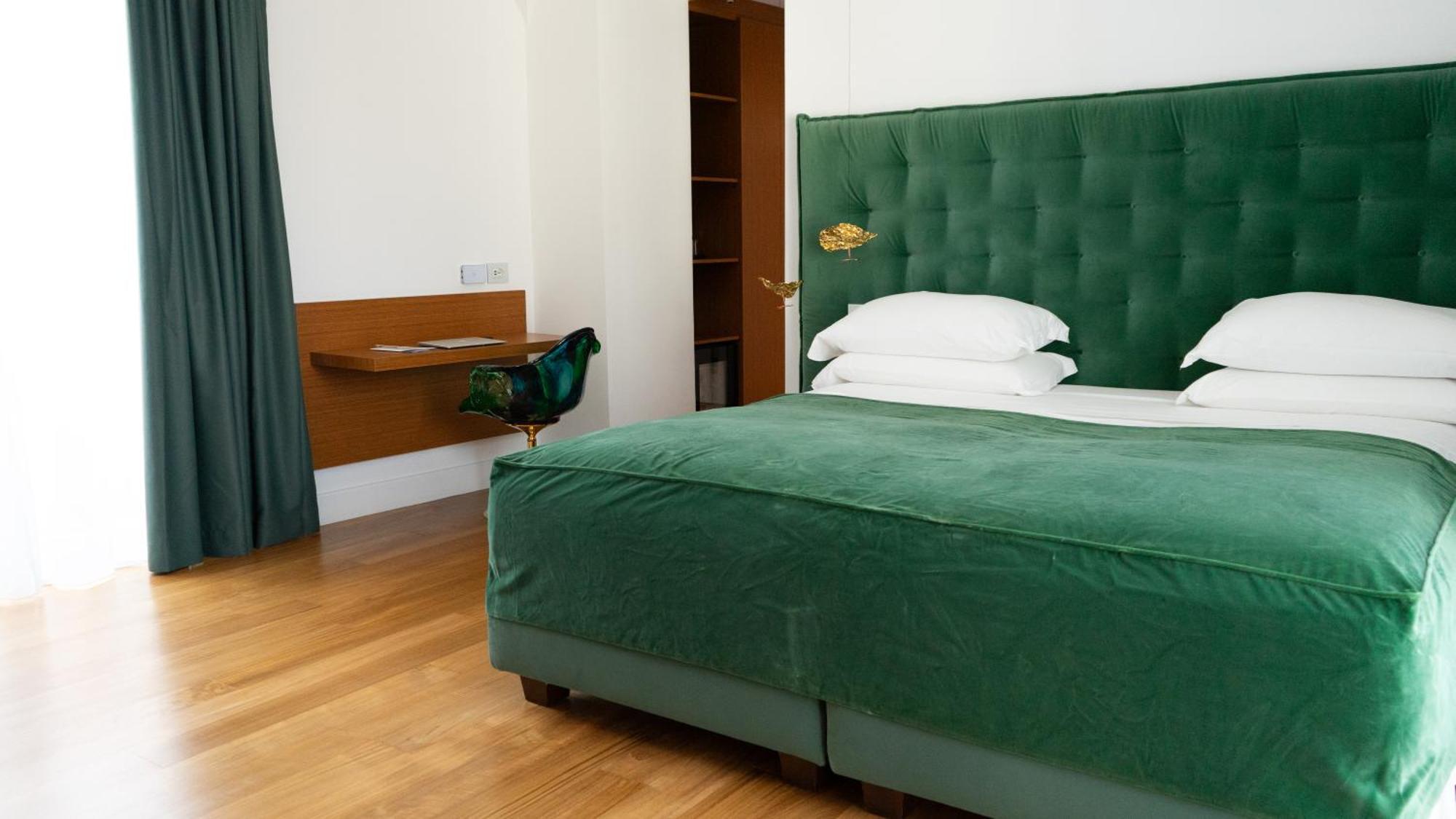 Palazzo Martinelli Hotel ซอร์เรนโต ภายนอก รูปภาพ