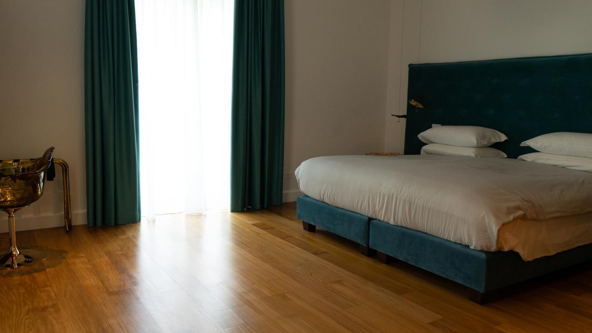 Palazzo Martinelli Hotel ซอร์เรนโต ภายนอก รูปภาพ