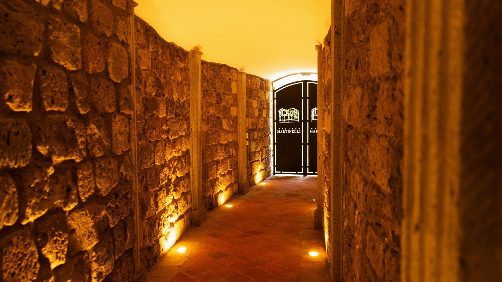 Palazzo Martinelli Hotel ซอร์เรนโต ภายนอก รูปภาพ